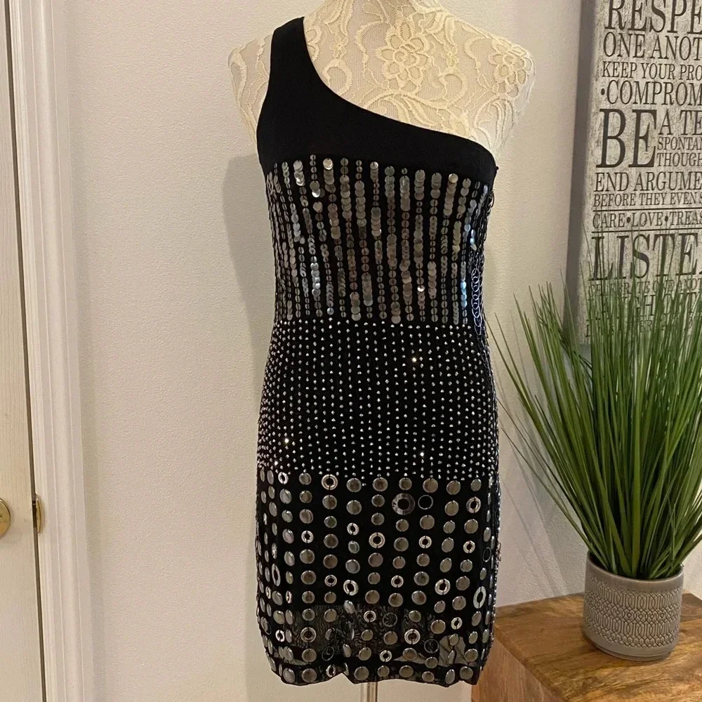 Alice + Olivia Liquid Gunmetal One Shoulder Dress - Picture 4 of 10